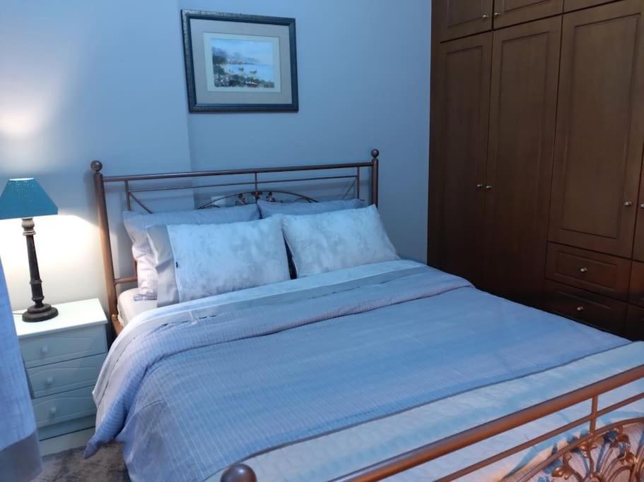 Χαίρε, Ξεΐνε, Παρ' Αμμι Φιλησεαι Apartamento Trikala  Exterior foto